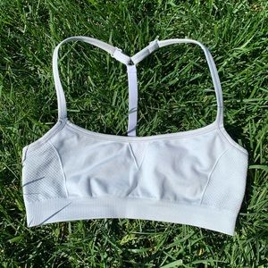 Size XXS Toned light/medium support sports bra